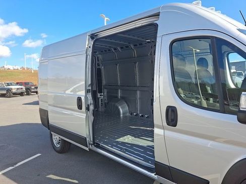 Used 2025 RAM ProMaster 2500 image 10