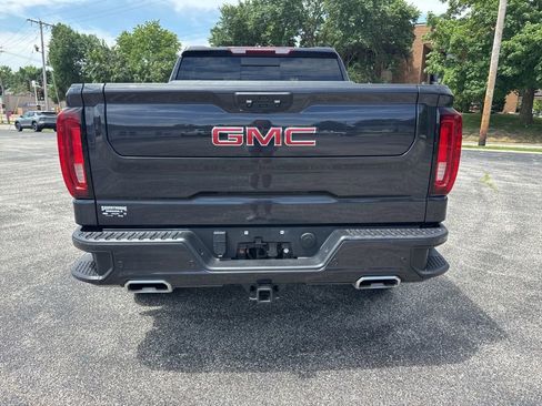 Used 2024 GMC Sierra 1500 AT4 w/ AT4 Preferred Package AWD/4WD image 4