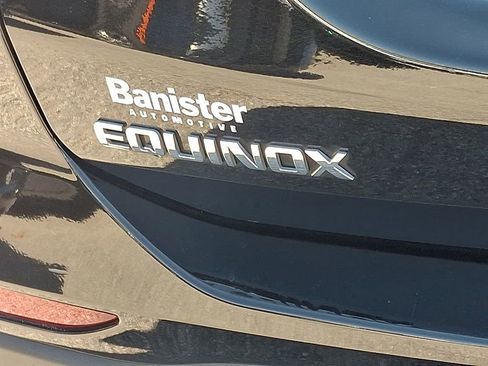 Used 2024 Chevrolet Equinox LT image 32