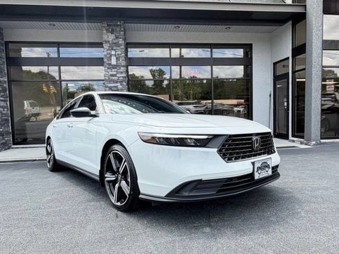 Used 2023 Honda Accord Sport image 19