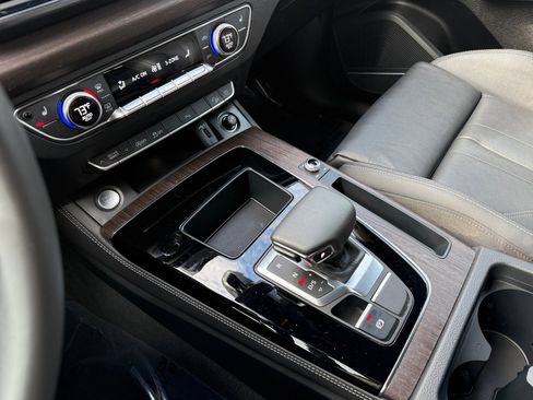 Used 2023 Audi Q5 2.0T Premium Plus image 23
