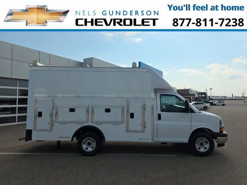 New 2025 Chevrolet Express 3500 Work Van w/ Power Convenience Package image 7