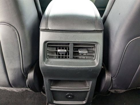 Used 2024 Ford Edge SEL image 32