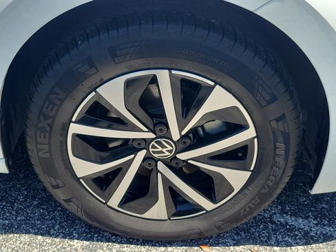 Certified 2024 Volkswagen Jetta S FWD image 8