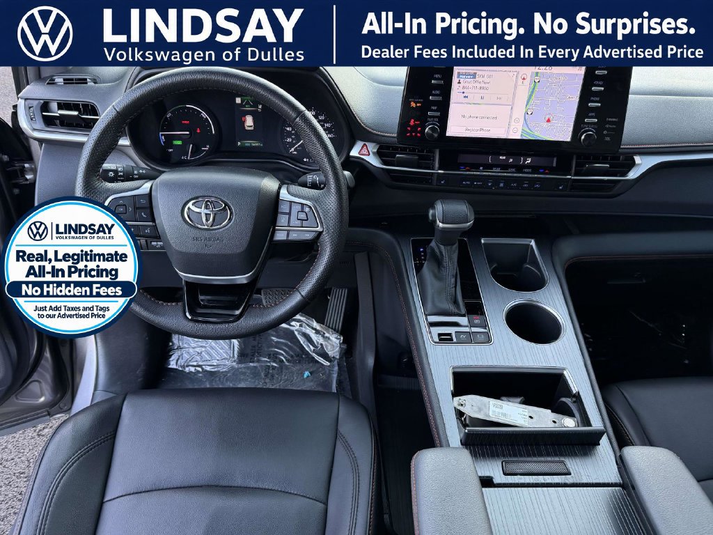 Used 2022 Toyota Sienna XSE w/ XSE Plus Package FWD image 13