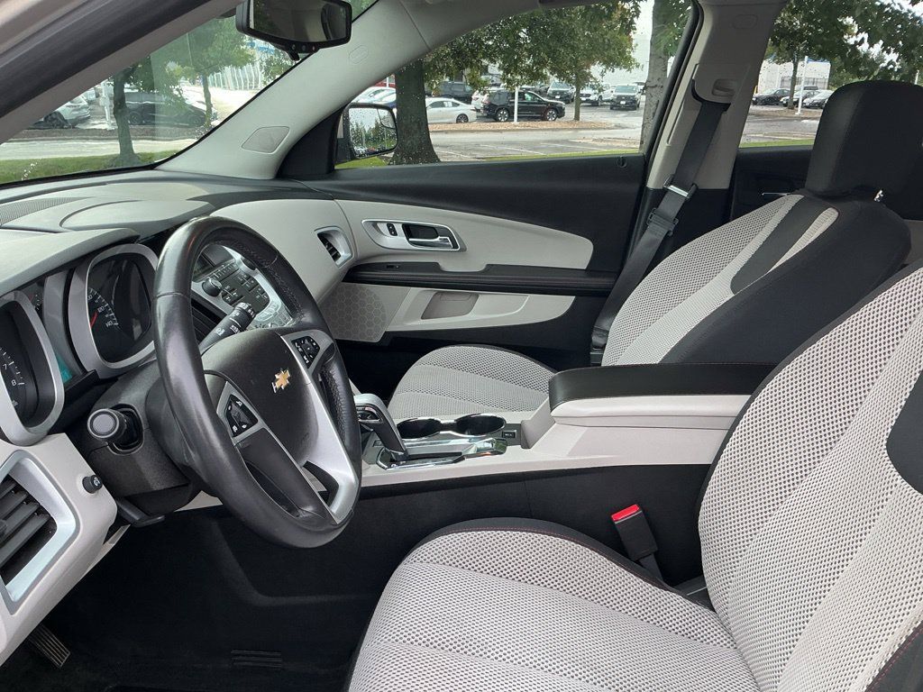 Used 2012 Chevrolet Equinox LT w/ Driver Convenience Package AWD/4WD image 18