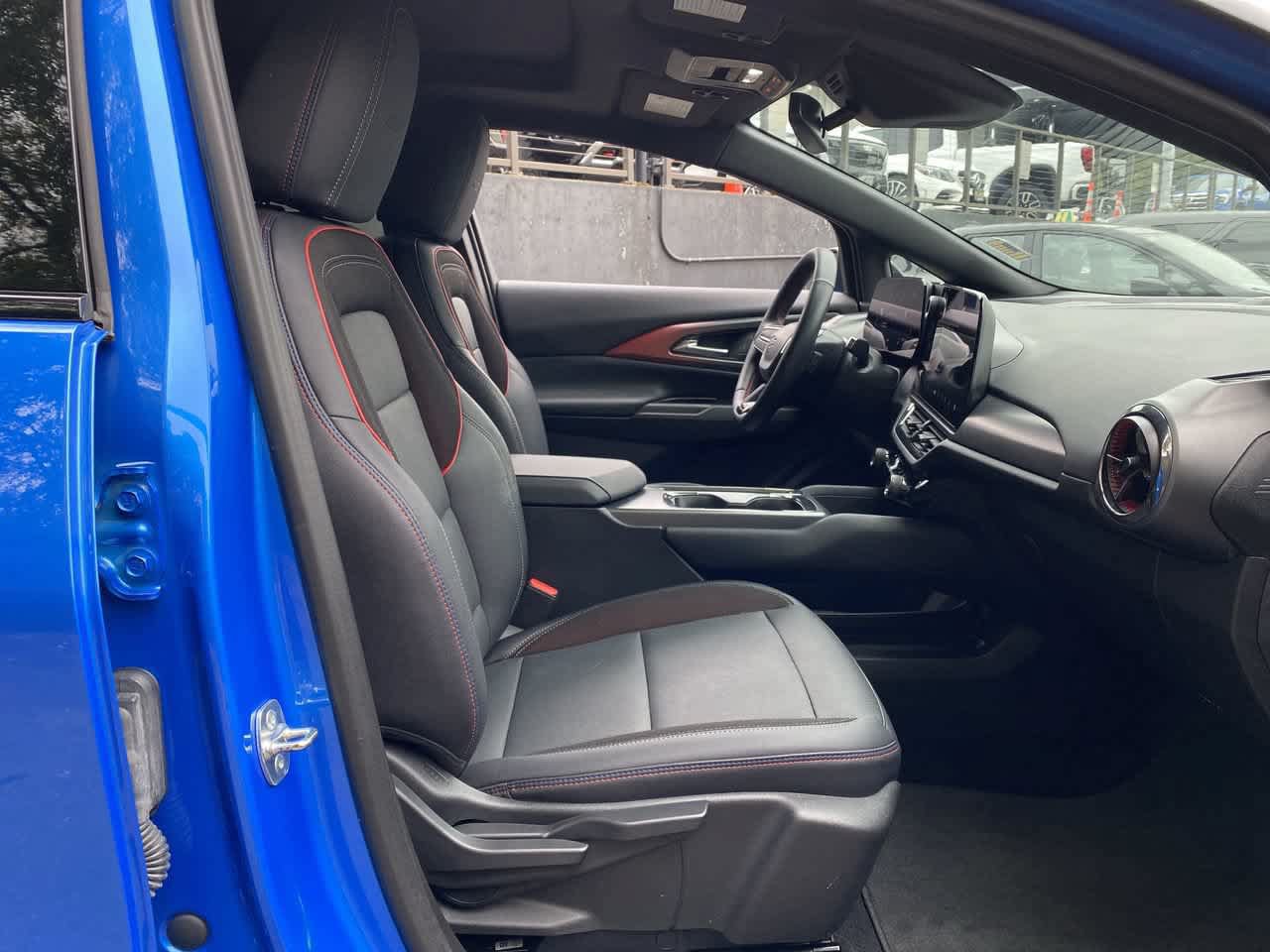 Used 2024 Chevrolet Equinox EV RS AWD/4WD image 18