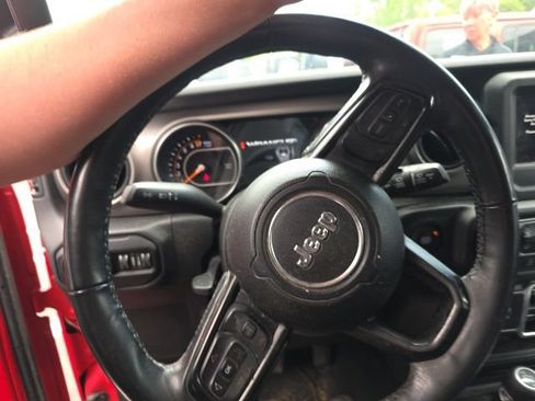 Used 2018 Jeep Wrangler Unlimited Sport S AWD/4WD image 10