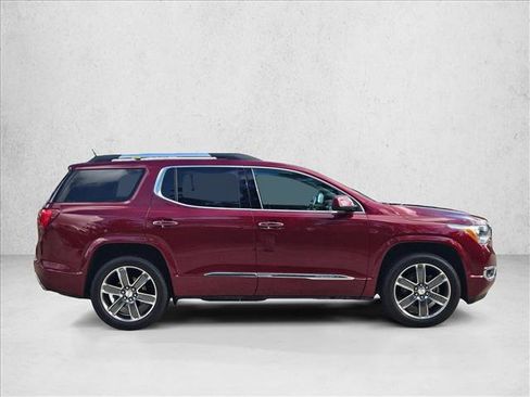 Used 2017 GMC Acadia Denali w/ Technology Package image 4