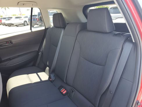 Used 2023 Toyota Corolla Cross LE image 12