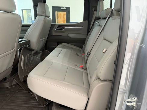 New 2026 GMC Sierra 1500 SLT w/ SLT Premium Plus Package image 31