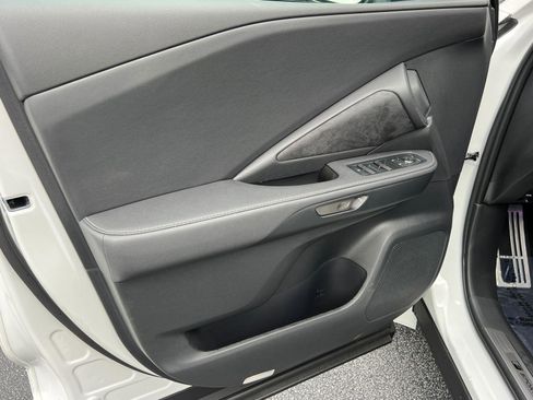 New 2026 Lexus TX 500h AWD image 10