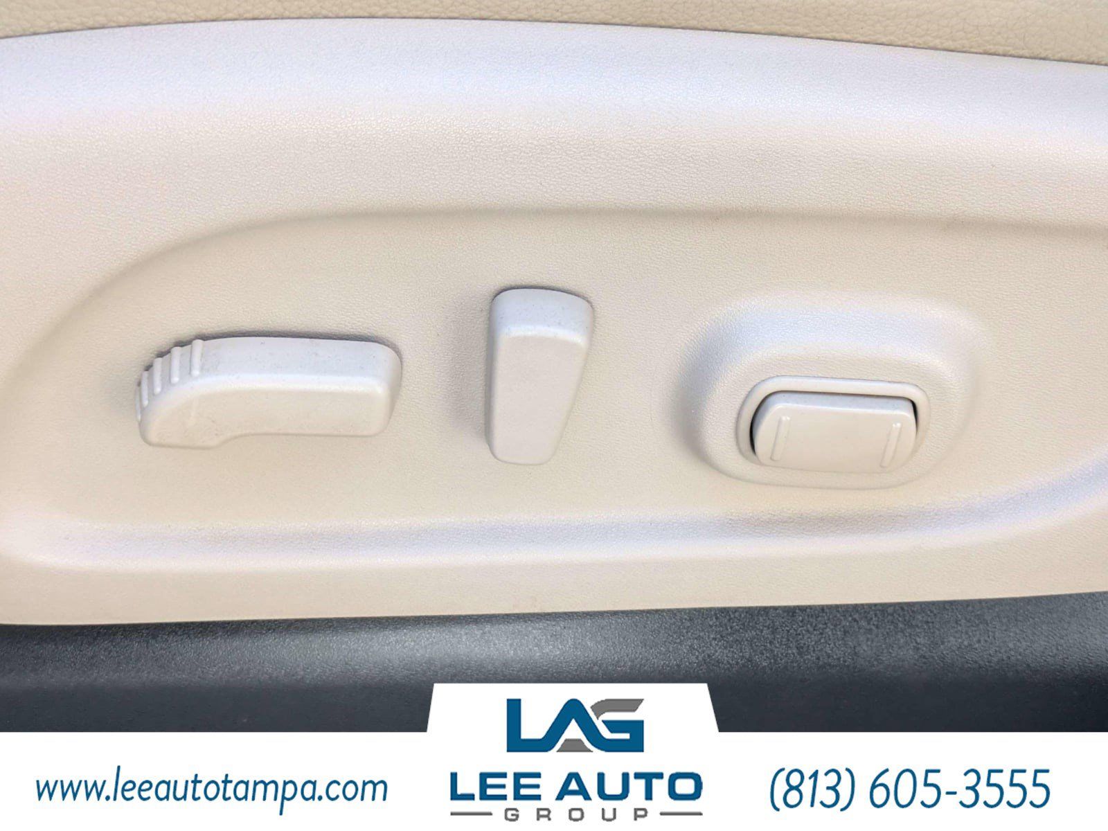 Used 2016 Nissan Titan SL RWD image 18