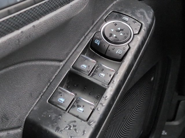 Used 2025 Ford Escape ST-Line FWD image 21