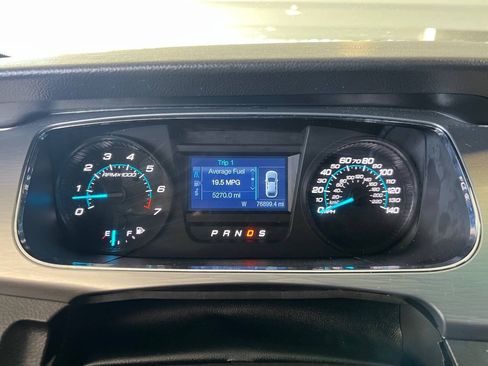 Used 2018 Ford Taurus SEL FWD image 22