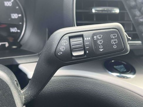 Used 2023 Ford Explorer XLT w/ Equipment Group 202A AWD/4WD image 30