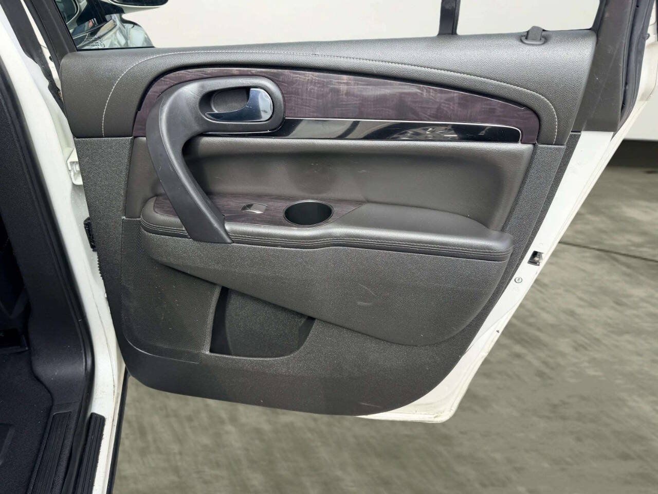 Used 2015 Buick Enclave Premium FWD image 22