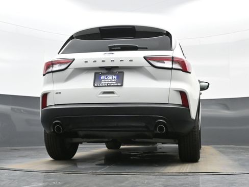 Used 2022 Ford Escape SE w/ SE Sport Appearance Package FWD image 31