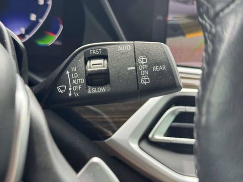 Used 2021 BMW X7 xDrive40i w/ Premium Package AWD/4WD image 32