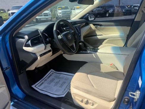 Used 2020 Toyota Camry LE w/ Carpet Mat Package FWD image 10