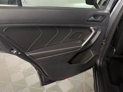 Used 2024 Volkswagen Tiguan SE R-Line FWD image 24