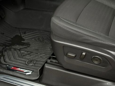 Used 2024 Chevrolet Silverado 1500 LT Trail Boss w/ Protection Package image 14