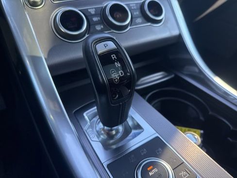 Used 2017 Land Rover Range Rover Sport HSE image 30