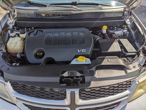 Used 2018 Dodge Journey GT w/ Nav & Sun Group FWD image 25