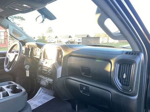 Used 2019 Chevrolet Silverado 1500 Custom Trail Boss w/ Custom Convenience Package image 28