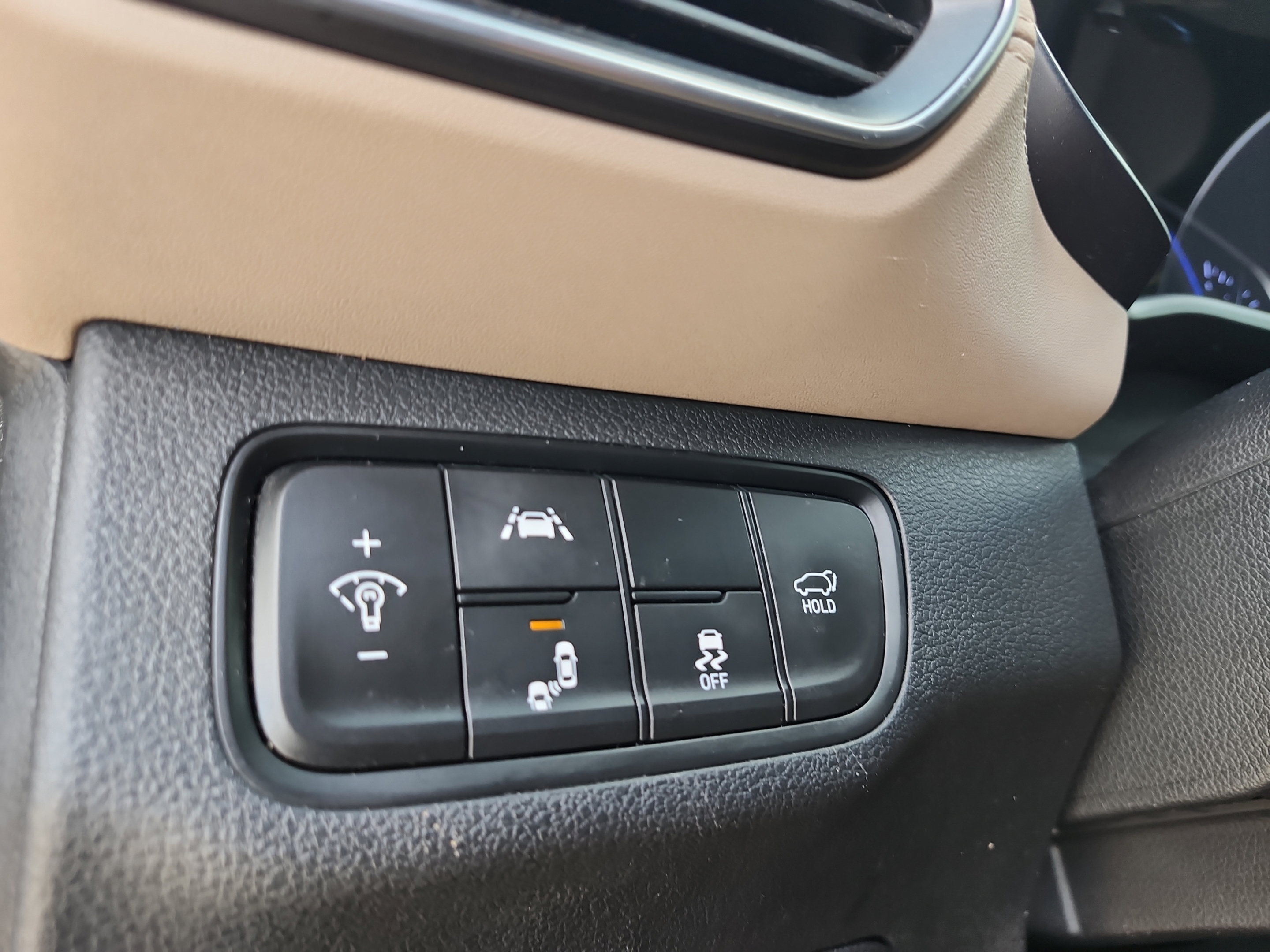 Used 2019 Hyundai Santa Fe FWD image 12