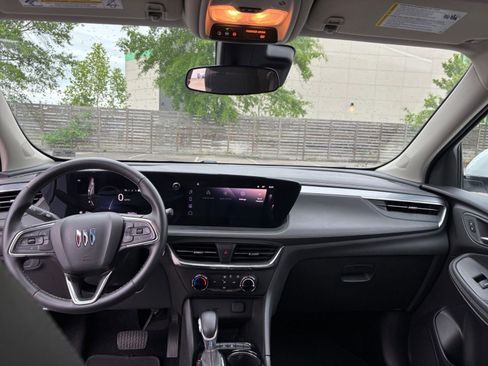 Used 2025 Buick Encore GX Preferred FWD image 33