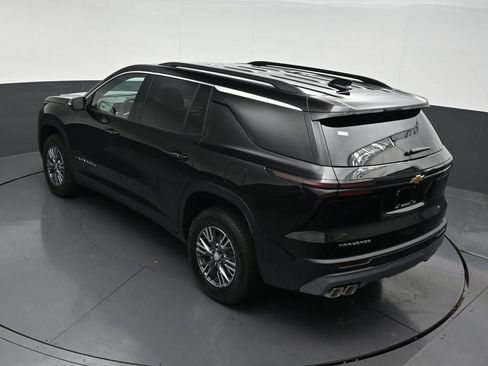 Certified 2026 Chevrolet Traverse LT FWD image 23
