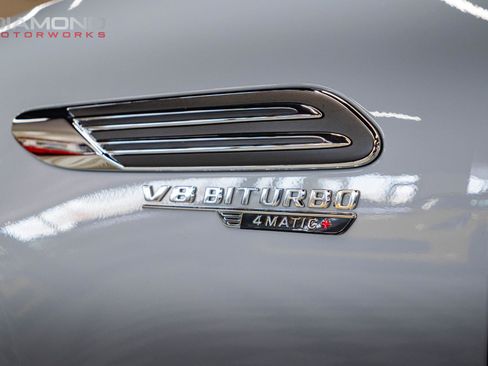 Used 2023 Mercedes-Benz SL 63 AMG 4MATIC image 31