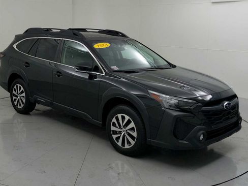 Certified 2023 Subaru Outback Premium AWD/4WD image 1
