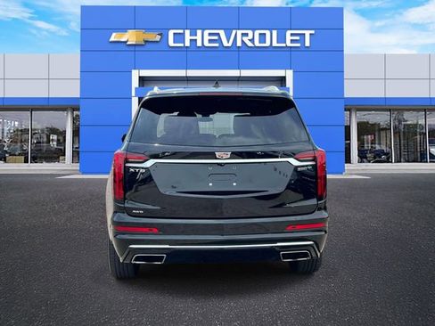 Used 2024 Cadillac XT6 Luxury AWD/4WD image 7