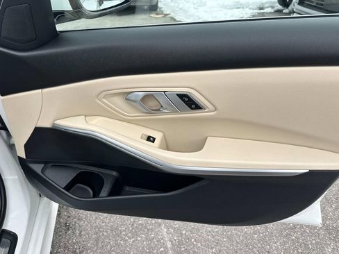 Used 2022 BMW 330i xDrive Sedan w/ Premium Package image 37