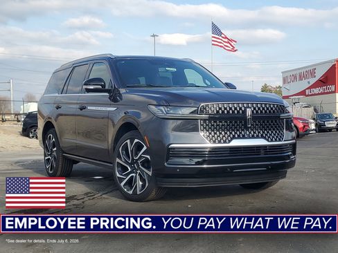 New 2026 Lincoln Navigator Reserve AWD/4WD image 1