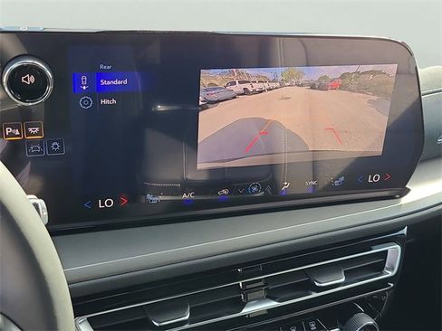 New 2026 Chevrolet Traverse LT w/ Midnight/Sport Edition image 33