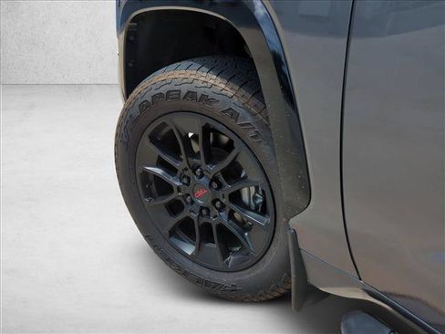Used 2024 Toyota Tundra Platinum w/ TRD Off-Road Package AWD/4WD image 10