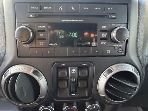 Used 2016 Jeep Wrangler Unlimited Sport AWD/4WD image 17