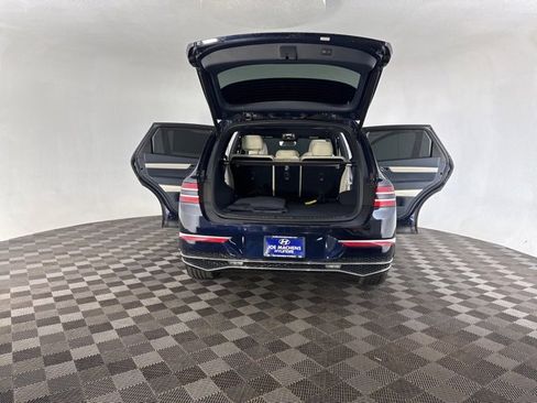 Used 2025 Genesis GV80 3.5T Prestige image 15