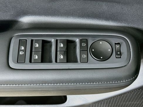 Used 2026 Hyundai Santa Fe SEL FWD image 15