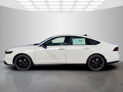 New 2025 Honda Accord SE image 3
