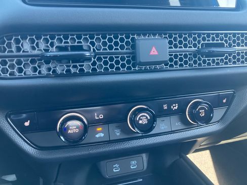 Certified 2026 Honda HR-V Sport image 18