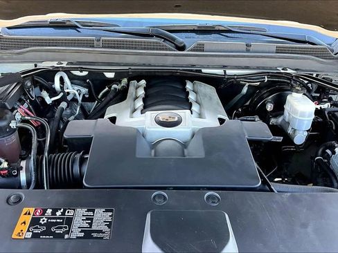 Used 2019 Cadillac Escalade Luxury AWD/4WD image 30