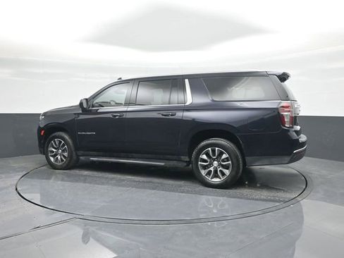 Used 2021 Chevrolet Suburban LT w/ Rear Media and Nav Package image 28