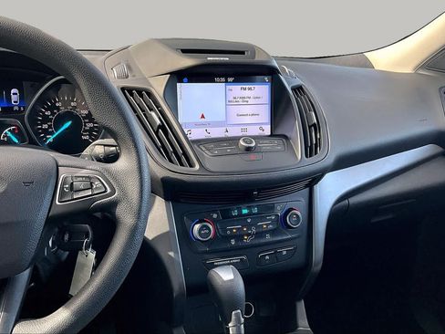 Used 2017 Ford Escape SE w/ Equipment Group 201A FWD image 7
