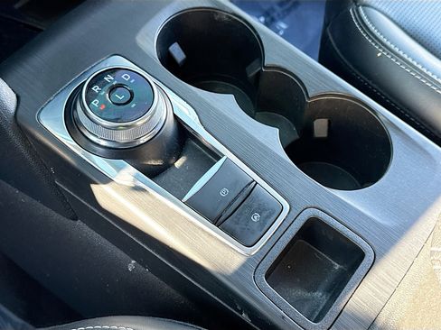 Used 2023 Ford Escape Platinum image 11