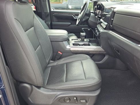 Used 2023 Chevrolet Silverado 1500 LTZ w/ LTZ Convenience Package II AWD/4WD image 14