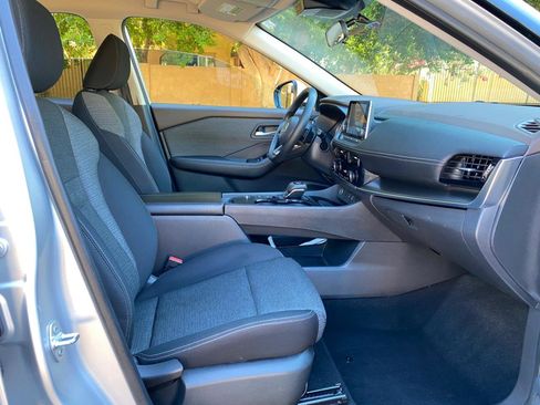 Used 2021 Nissan Rogue SV FWD image 50
